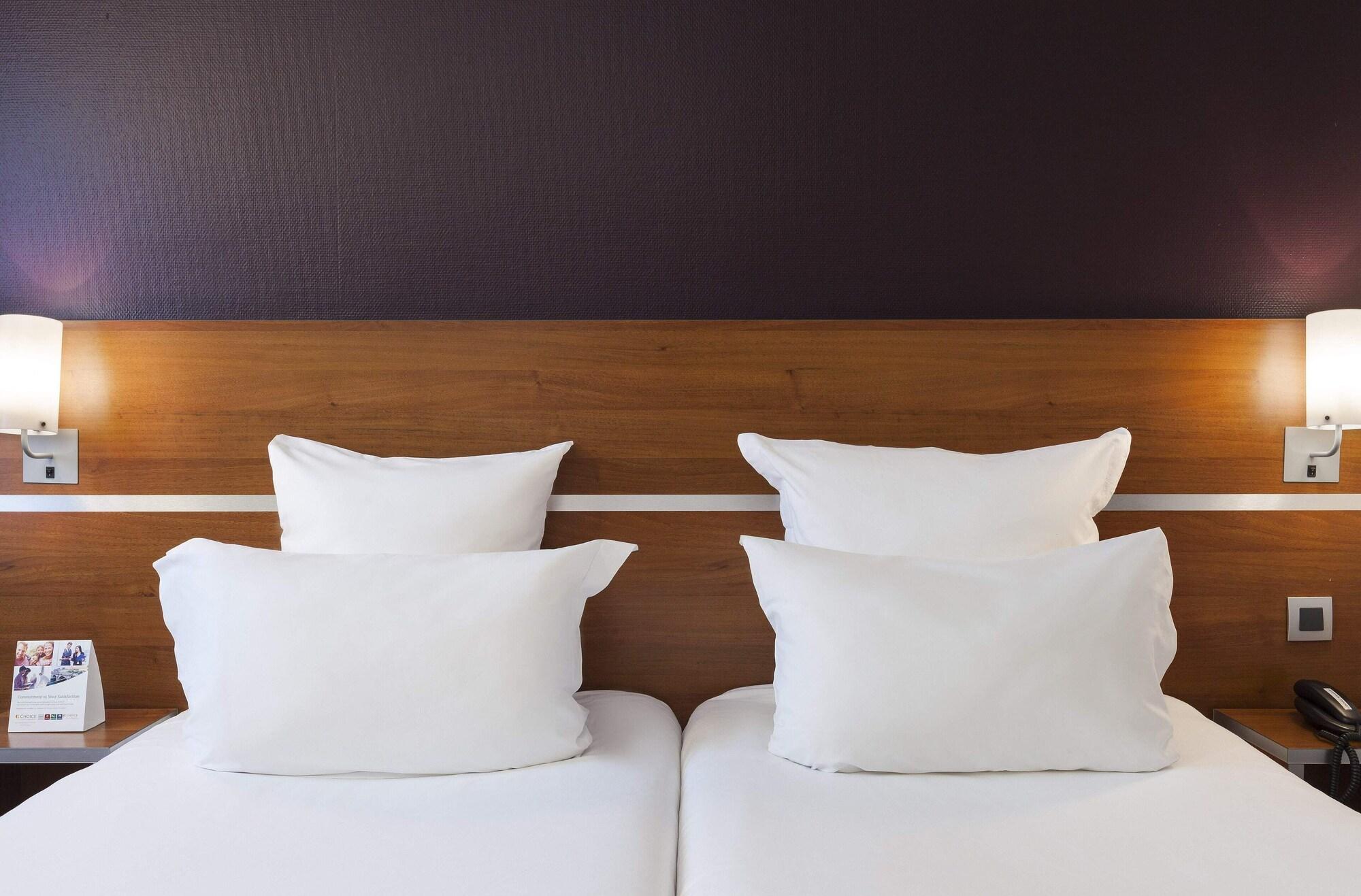 Comfort Hotel Linas - Montlhery Buitenkant foto