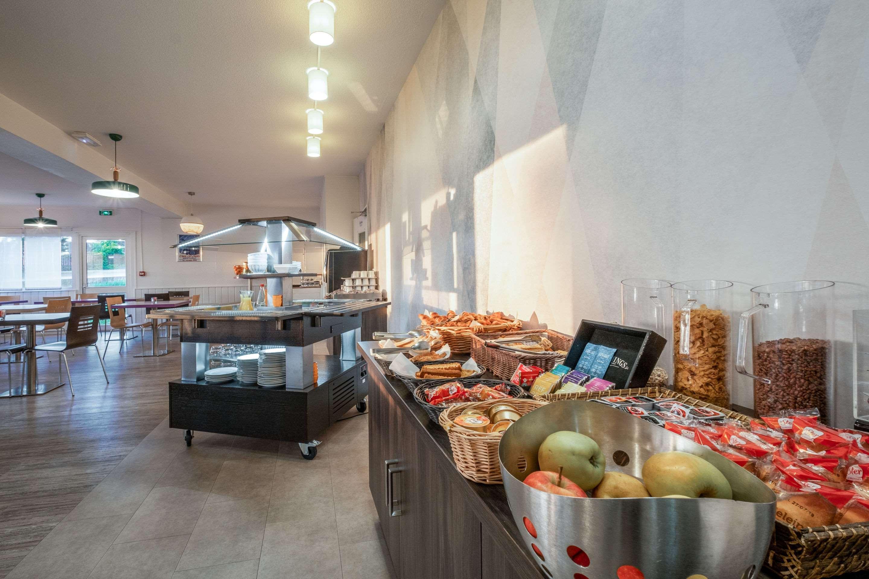 Comfort Hotel Linas - Montlhery Buitenkant foto