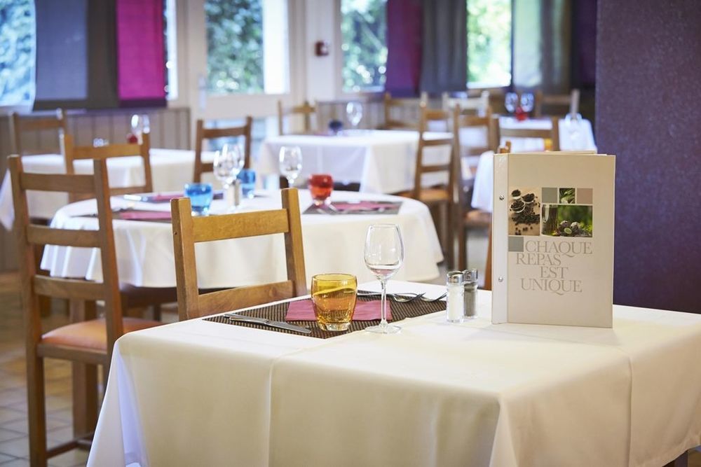 Comfort Hotel Linas - Montlhery Restaurant foto