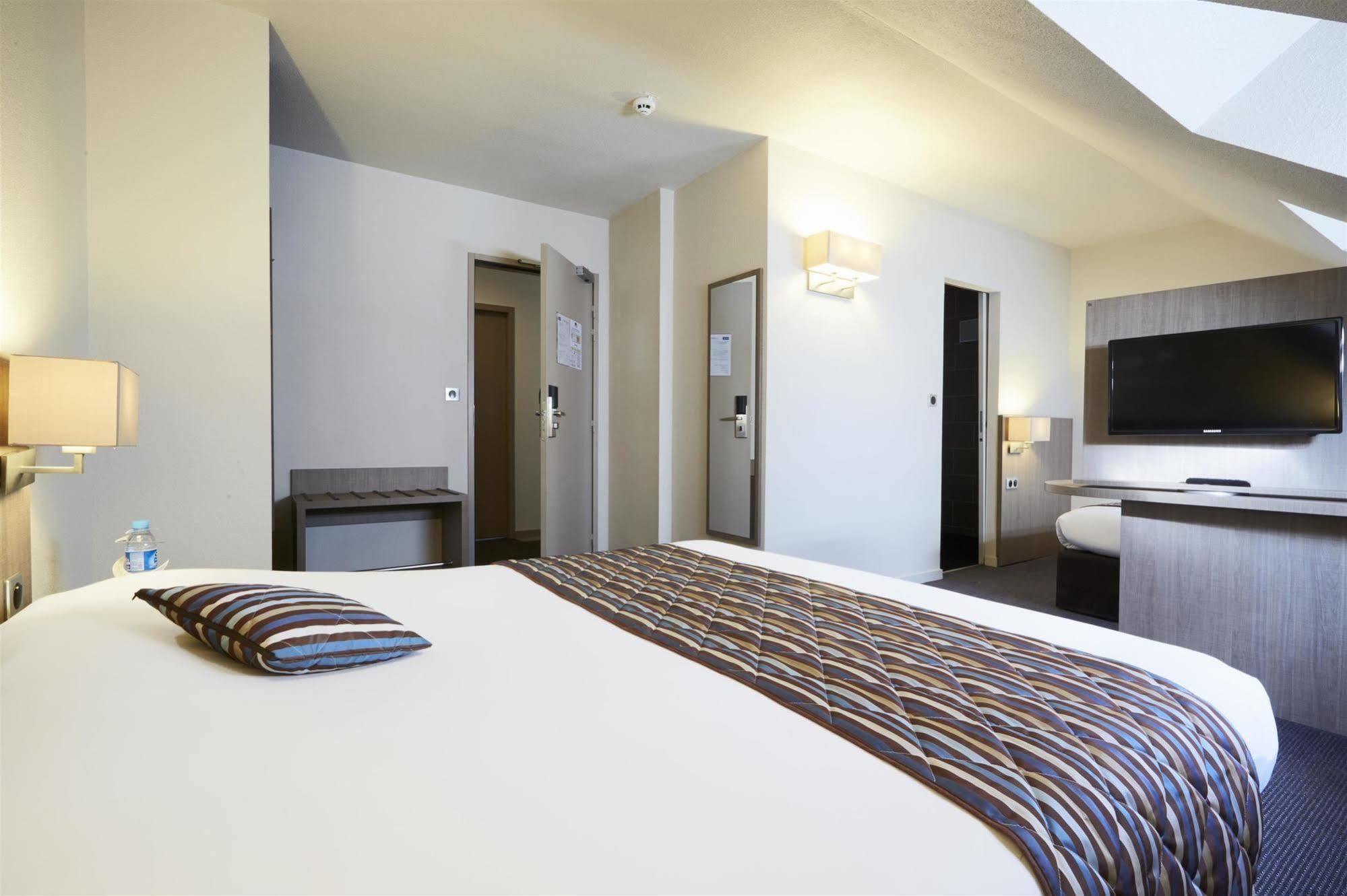Comfort Hotel Linas - Montlhery Buitenkant foto