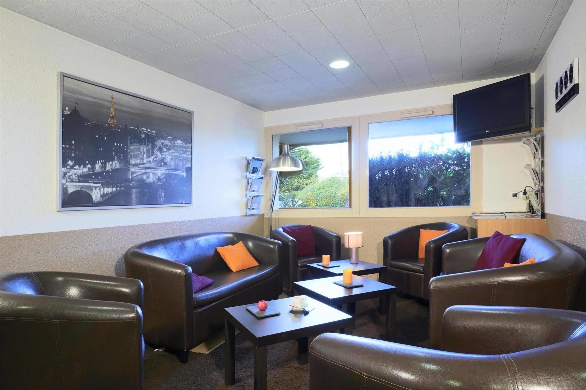 Comfort Hotel Linas - Montlhery Buitenkant foto
