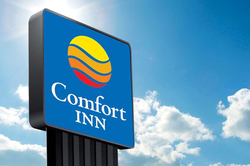 Comfort Hotel Linas - Montlhery Buitenkant foto